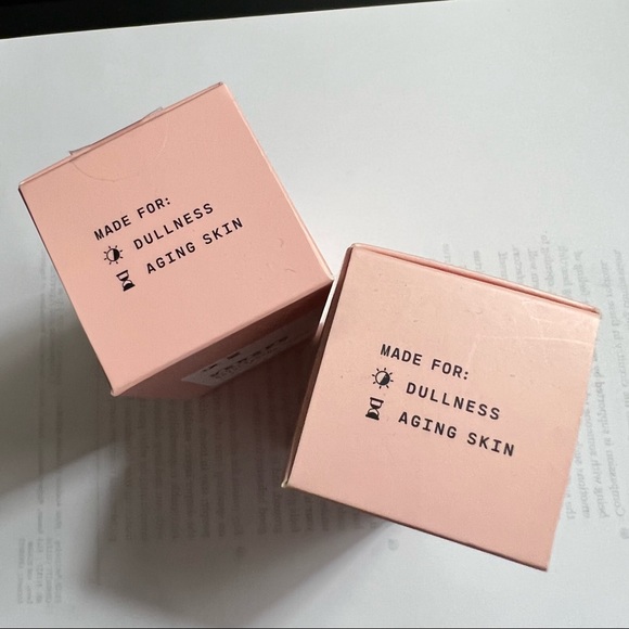 SOLD/Versed stroke of brilliance brightening serum - Picture 2 of 3